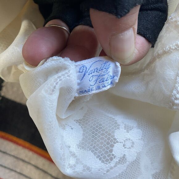 Vtg Vanity Fair White Nylon Full Slip/Dress Lingerie Lace top Lace Hem Sz 38 - Picture 13 of 16